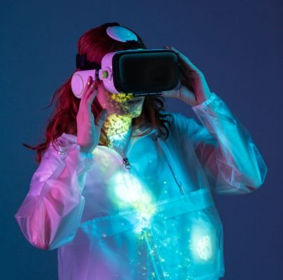 woman-touching-air-in-vr-glasses-e1653827015189